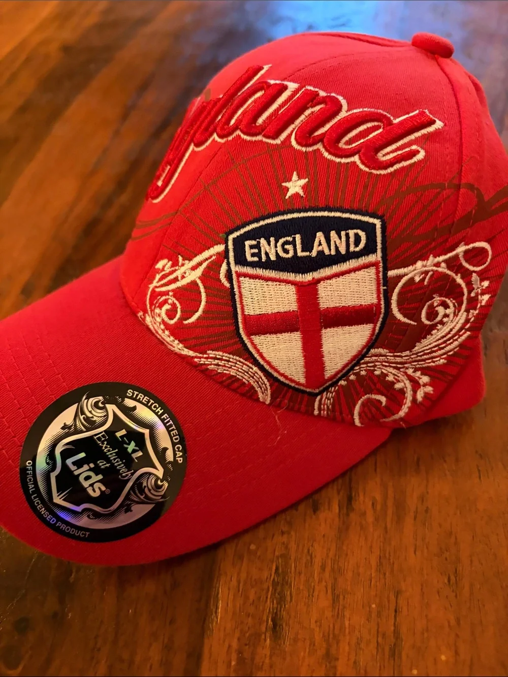 England mens Baseball Cap with Crest